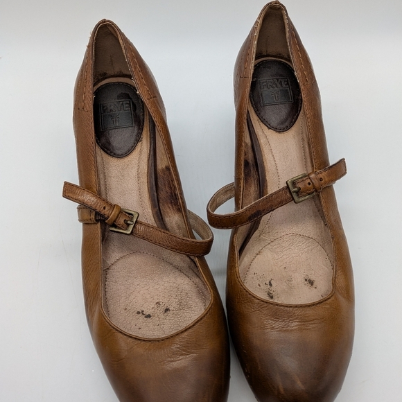 Frye Lois Brown Letter Block Heel 10 - Picture 8 of 13